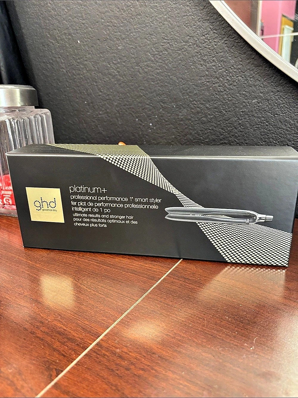 NWT ghd platinum+ professional performance 1" smart styler Black